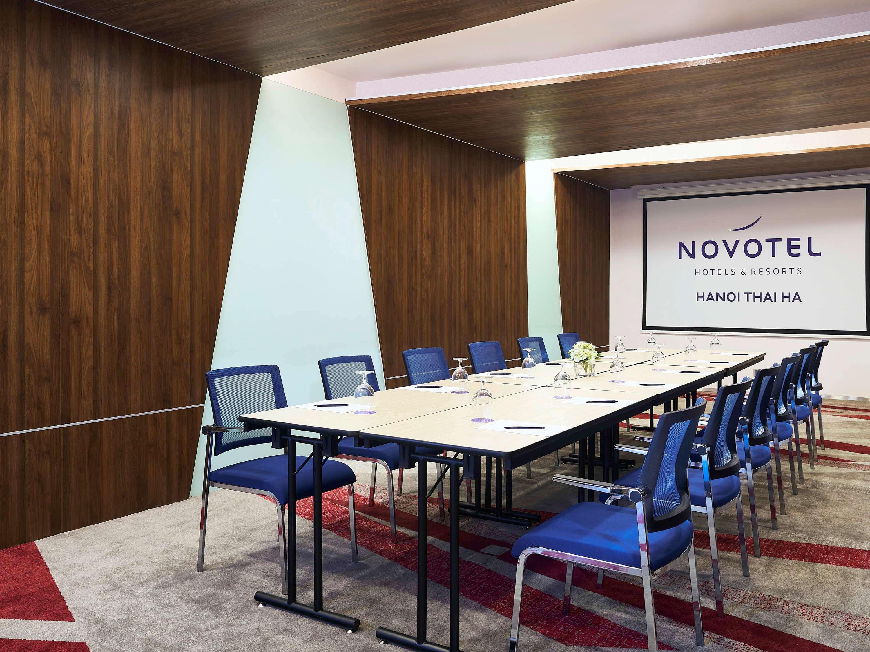 Novotel Hanoi Thai Ha Esterno foto
