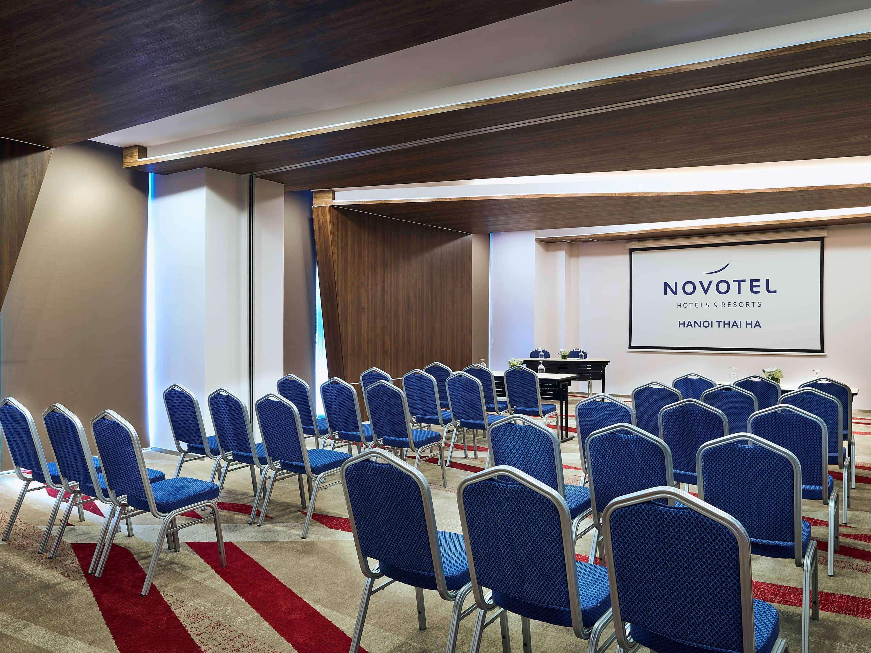 Novotel Hanoi Thai Ha Esterno foto