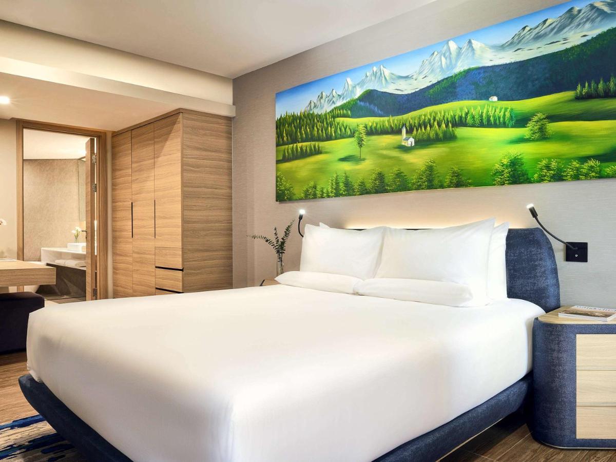 Novotel Hanoi Thai Ha Esterno foto