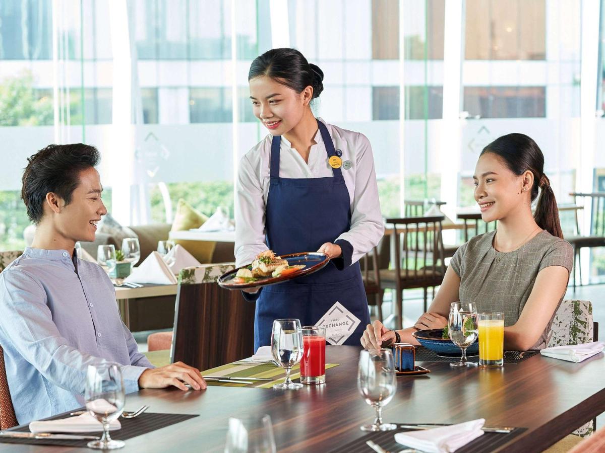 Novotel Hanoi Thai Ha Esterno foto