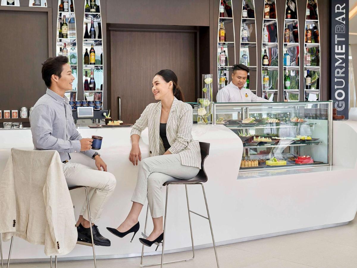 Novotel Hanoi Thai Ha Esterno foto