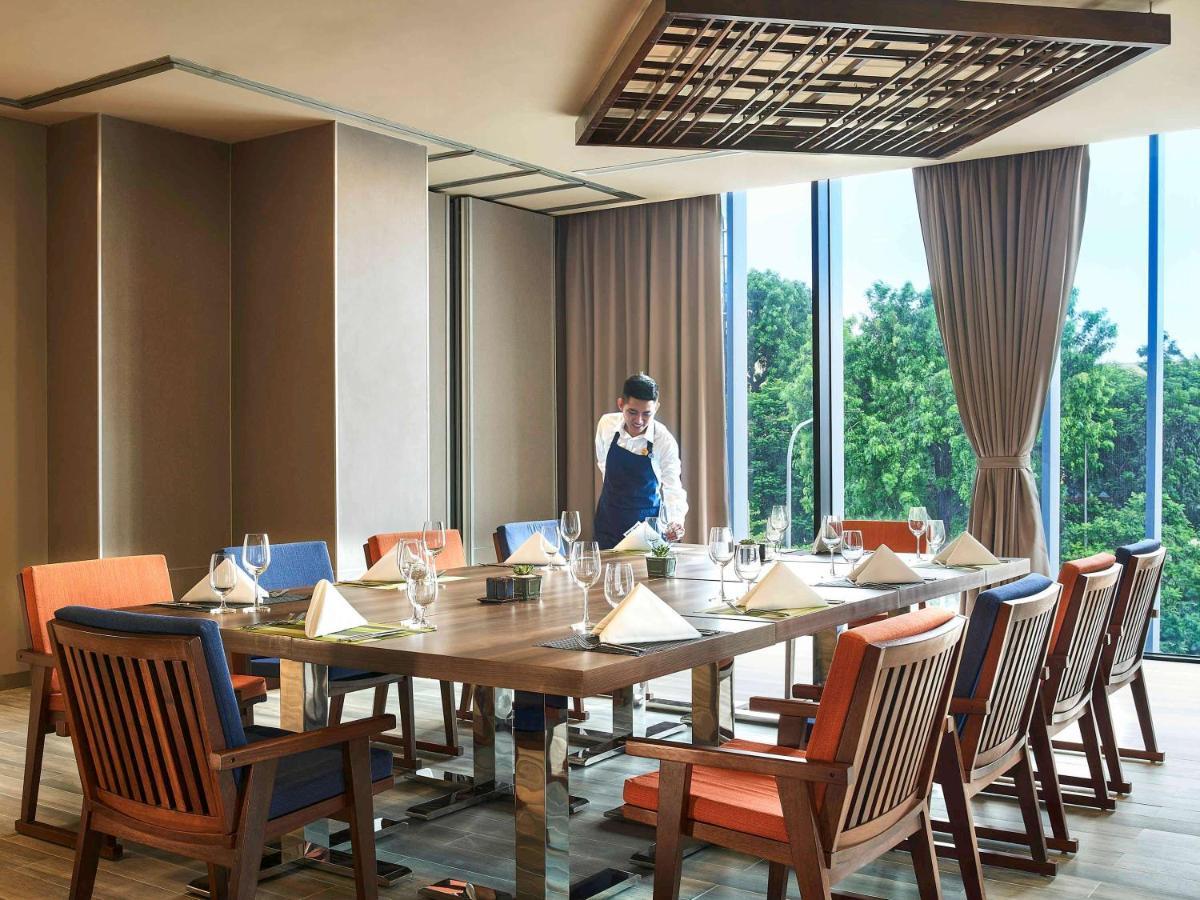 Novotel Hanoi Thai Ha Esterno foto