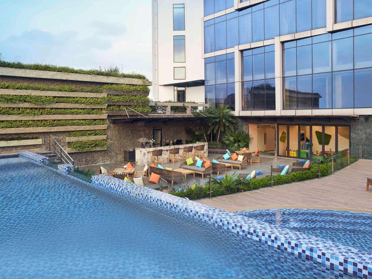 Novotel Hanoi Thai Ha Esterno foto