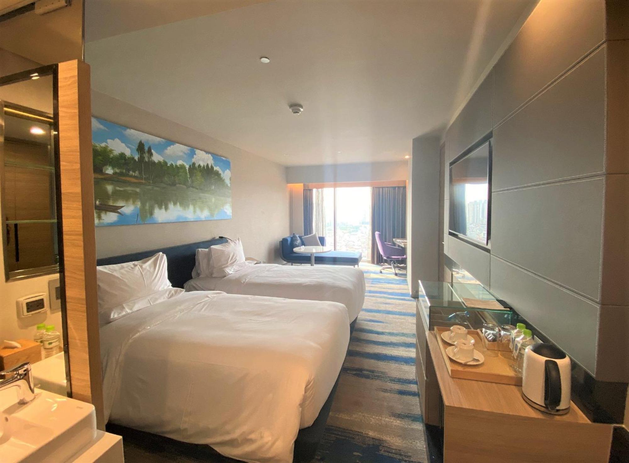 Novotel Hanoi Thai Ha Esterno foto